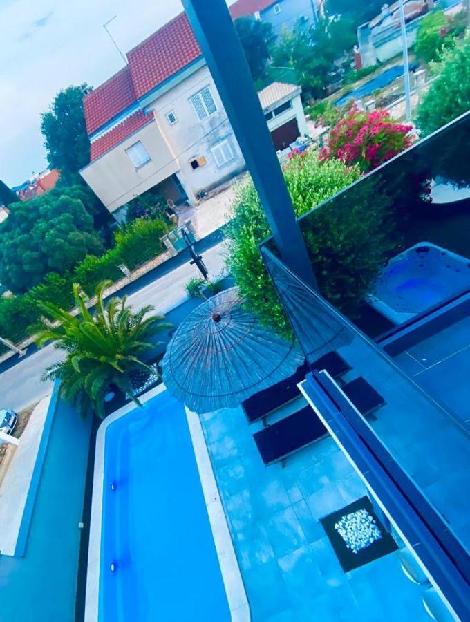 Apartmani Vernissage Biograd Na Moru Eksteriør bilde